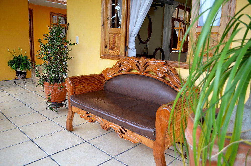 Hotel Posada Camelinas Patzcuaro Exterior photo
